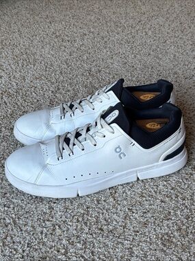 On Running The Roger Advantage Men’s White Black Leather Shoes Sneakers 11.5 M